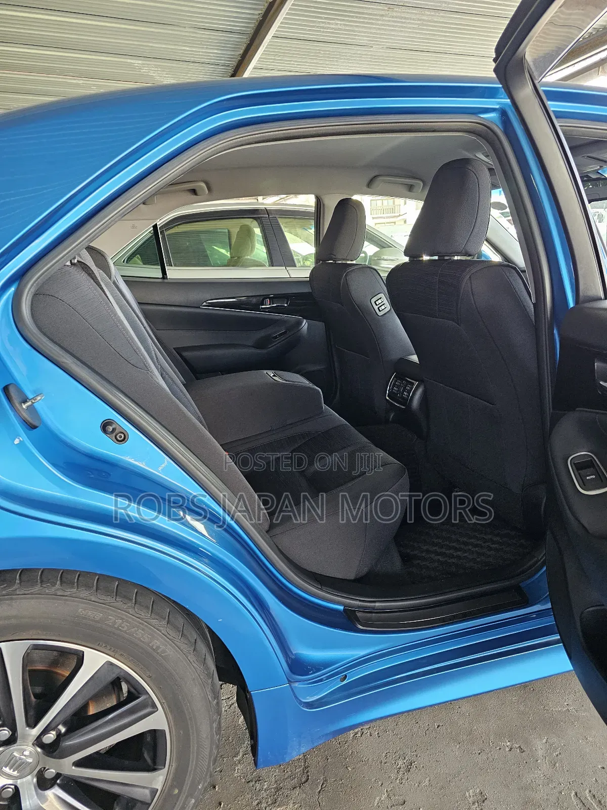 Toyota Crown 2017 Teal