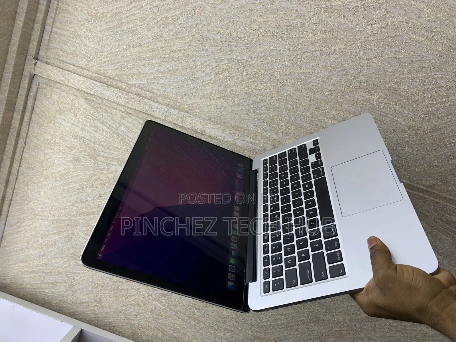 Laptop Apple MacBook Pro 2015 8GB Intel Core I5 SSD 256GB