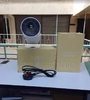 Smart Projector Hy300 on Offer!
