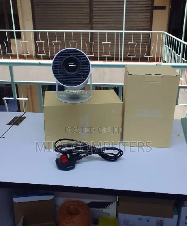 Smart Projector Hy300 on Offer!