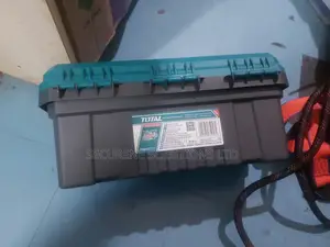Total Empty 17" Tool Box