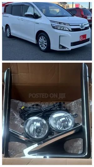 Complete Fog Lamp Set With Chrome Finish. For Toyota Voxy Yr2018+