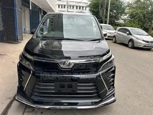 Toyota Voxy 2018 Black