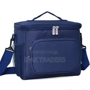 *Thermal Insulated Lunch Bag / Cooler Bag* 
 **