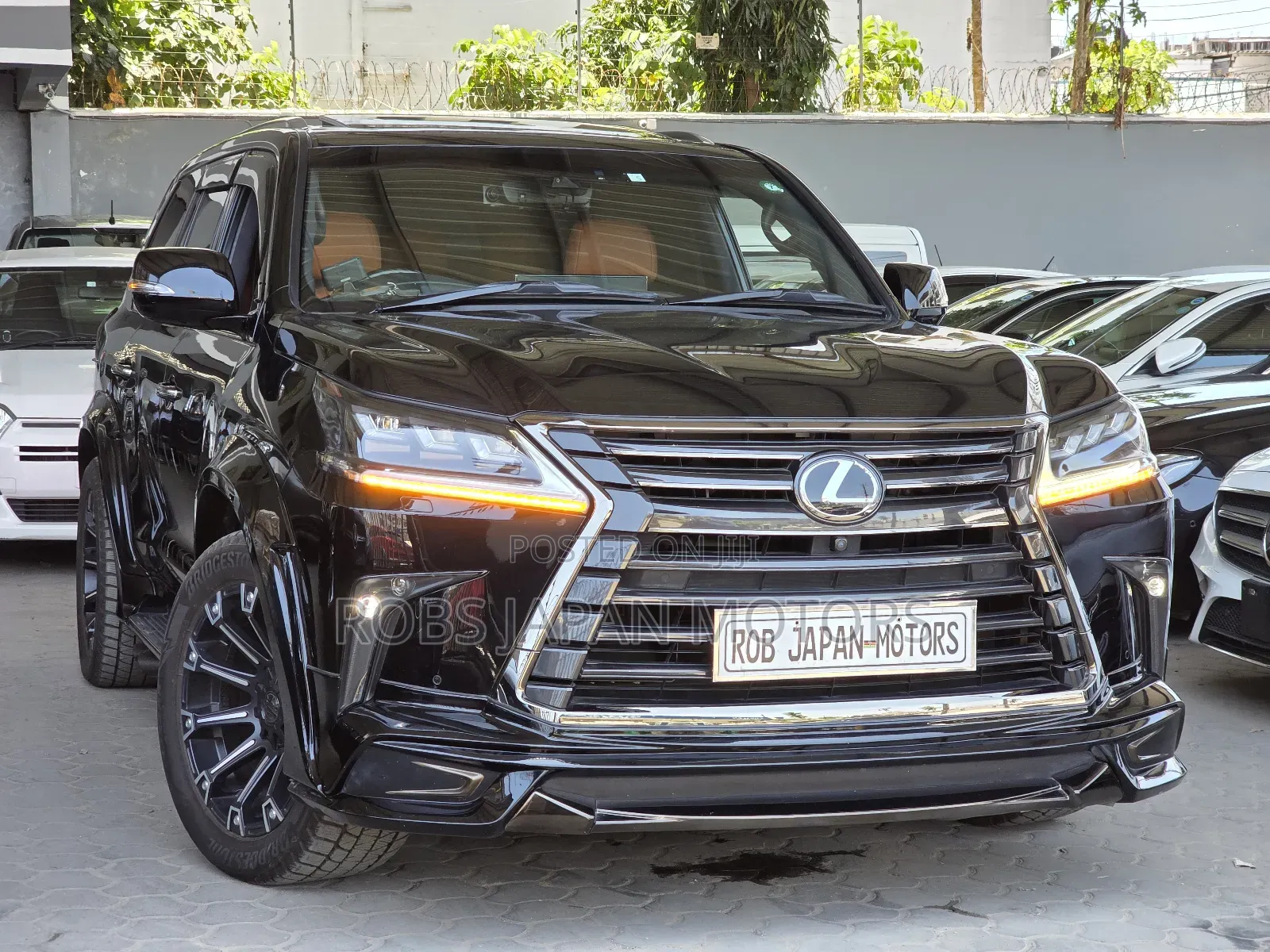 Lexus LX 570 AWD 2019 Gray