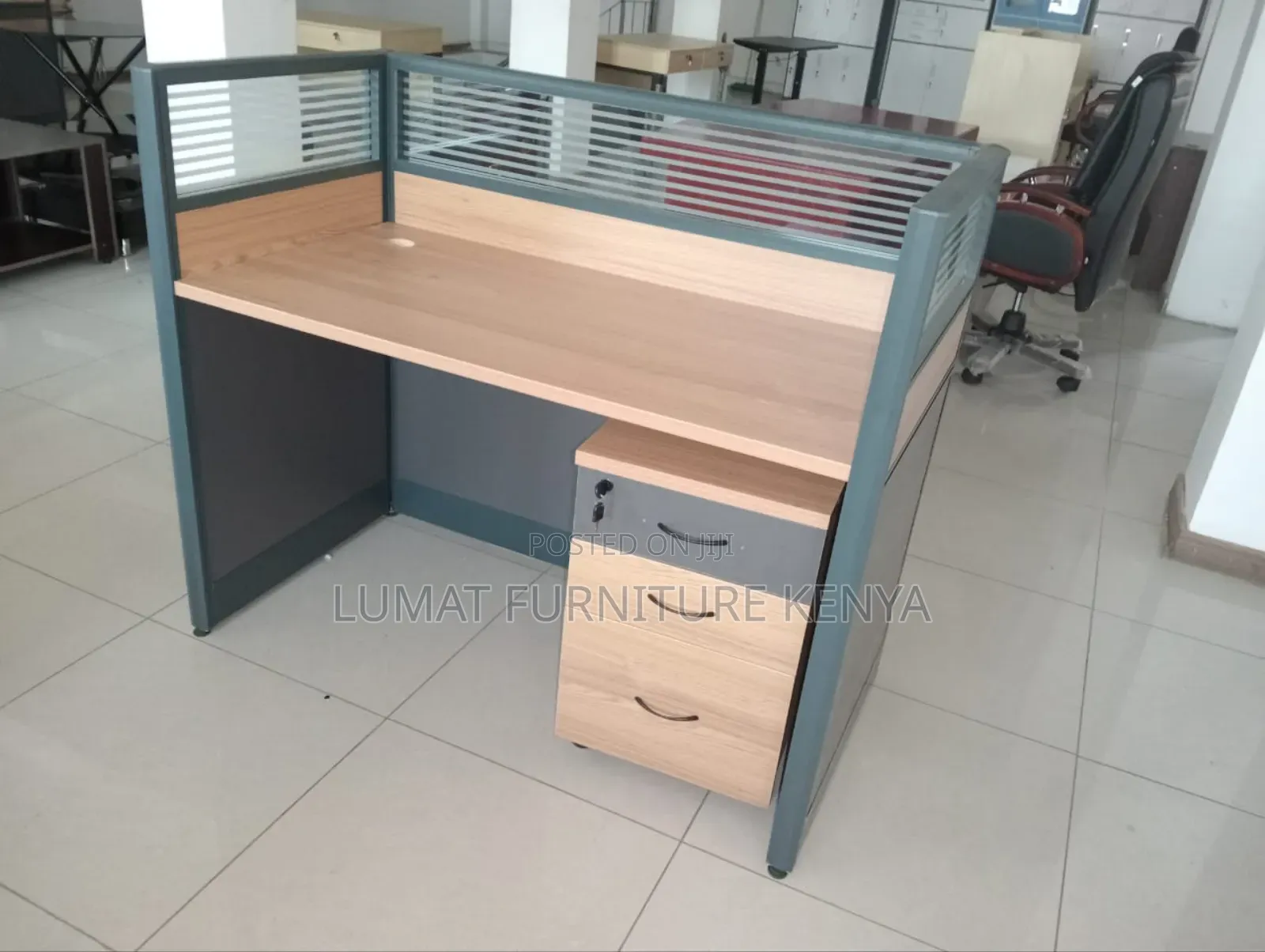 Single Office Workstation