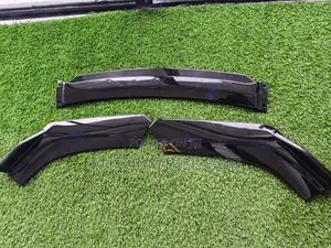 Black Bumper Lip Splinter in Cars