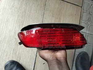 Harrier 240 /Lexus Rx 330 Rear Bumper Reflector