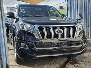 Toyota Land Cruiser Prado 2.8 2017 Matt Black