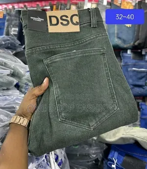 Men New Quality Plain Jeans Sizes 30-40