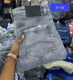 Men New Quality Plain Jeans Sizes 30-40