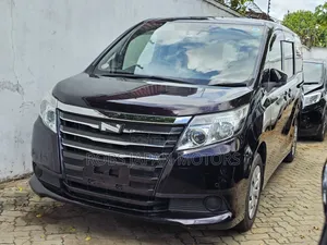 Toyota Noah 2.0 FWD (7 Seater) 2018 Purple