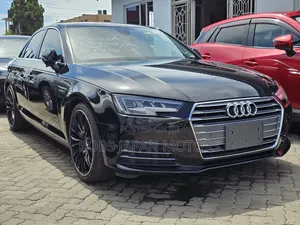 Audi A4 2.0T ultra Premium FWD 2017 Black