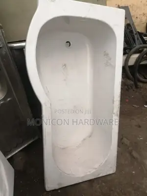 Bathtub (150cm by 70cm)