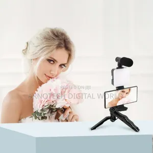 Smart Phone Vlogging Kit With Lights Microphone