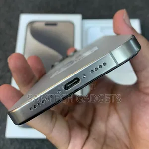 Apple iPhone 15 Pro Max 256 GB Silver