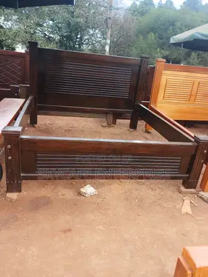 Mahogany King Size Bed 6 by 6