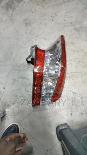 Nissan Sentra Sylphy 2012 Back Light