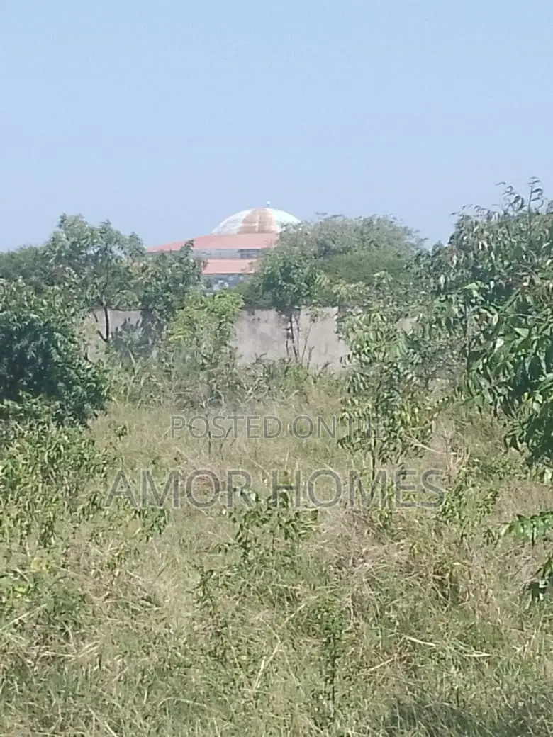 Plot 4 Sale