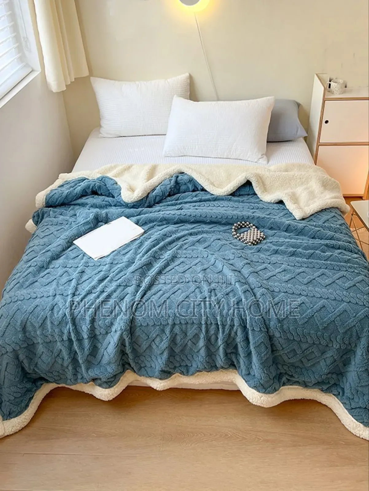 Lightweight Flannel Throwblankets