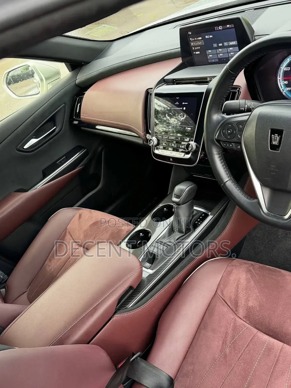 Toyota Crown 2019 White