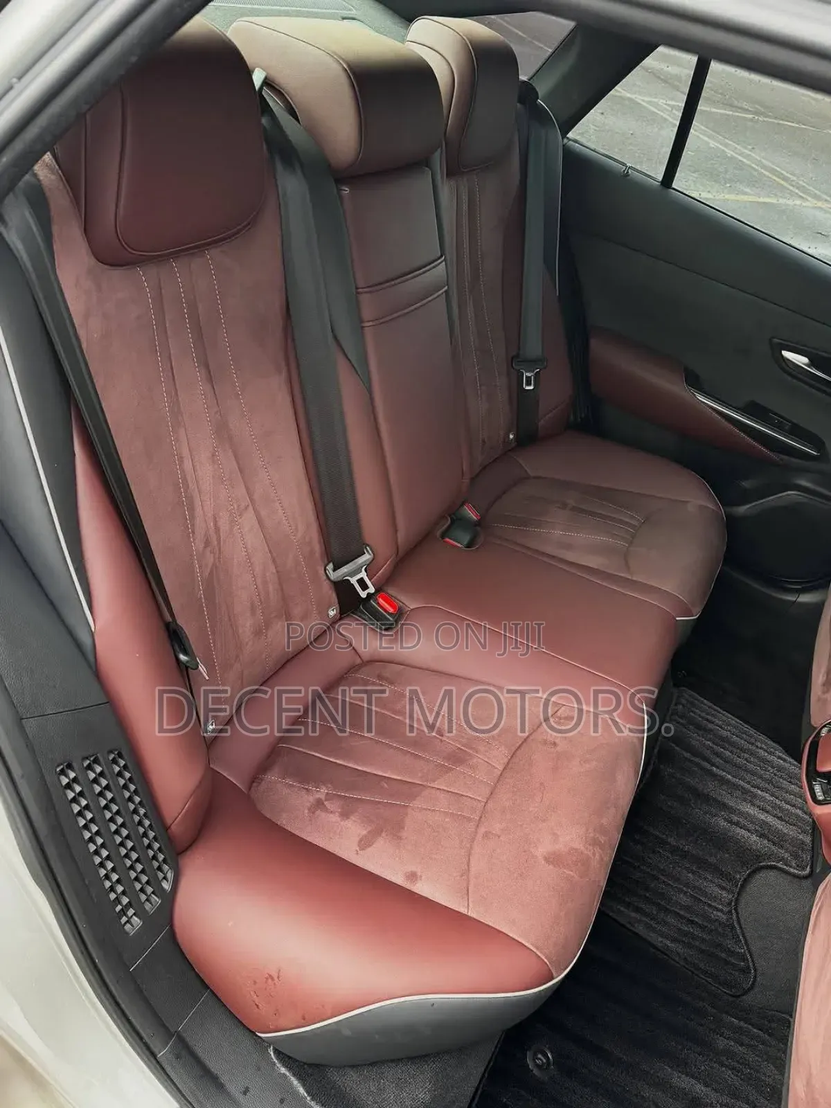 Toyota Crown 2019 White
