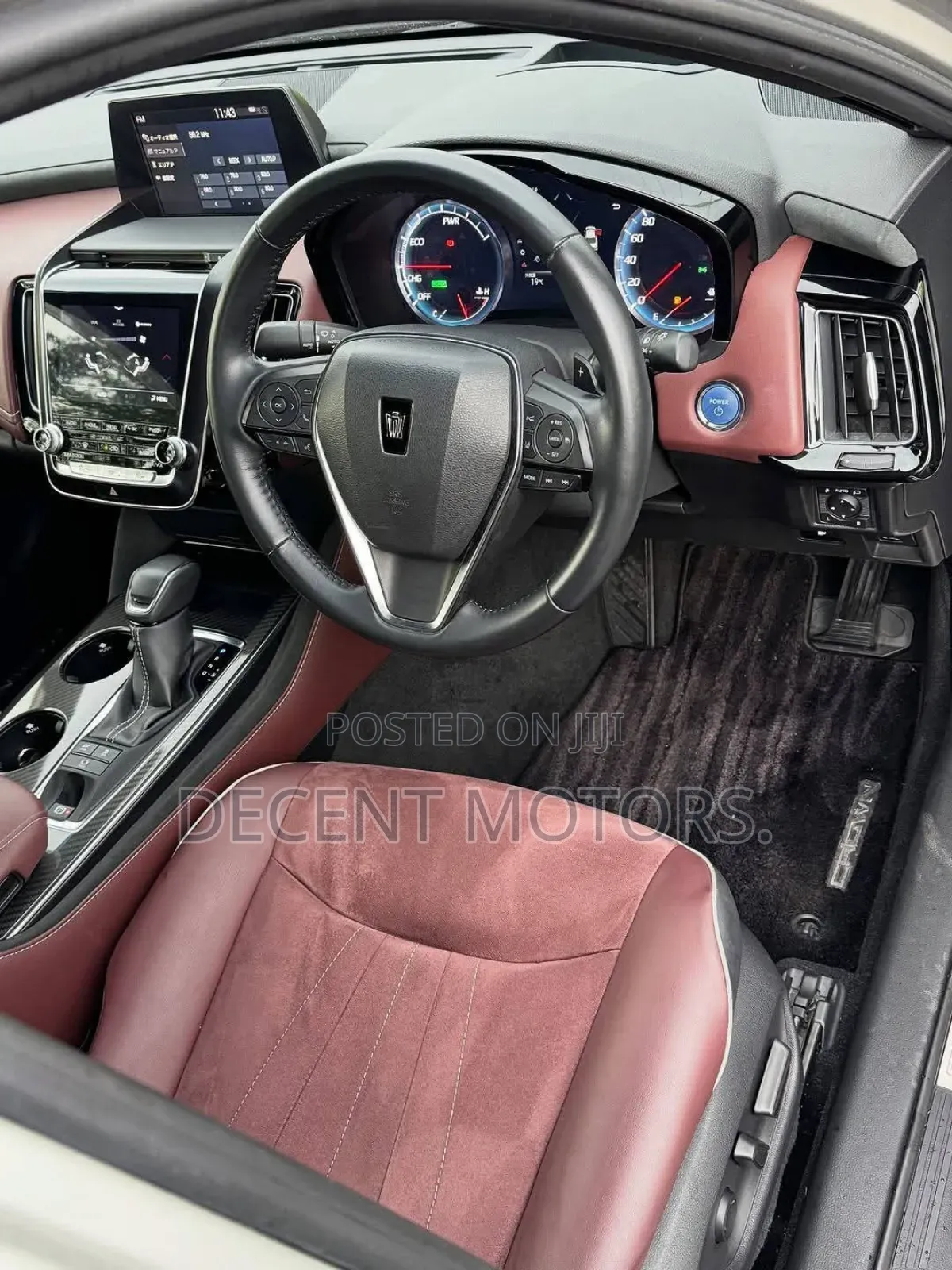 Toyota Crown 2019 White