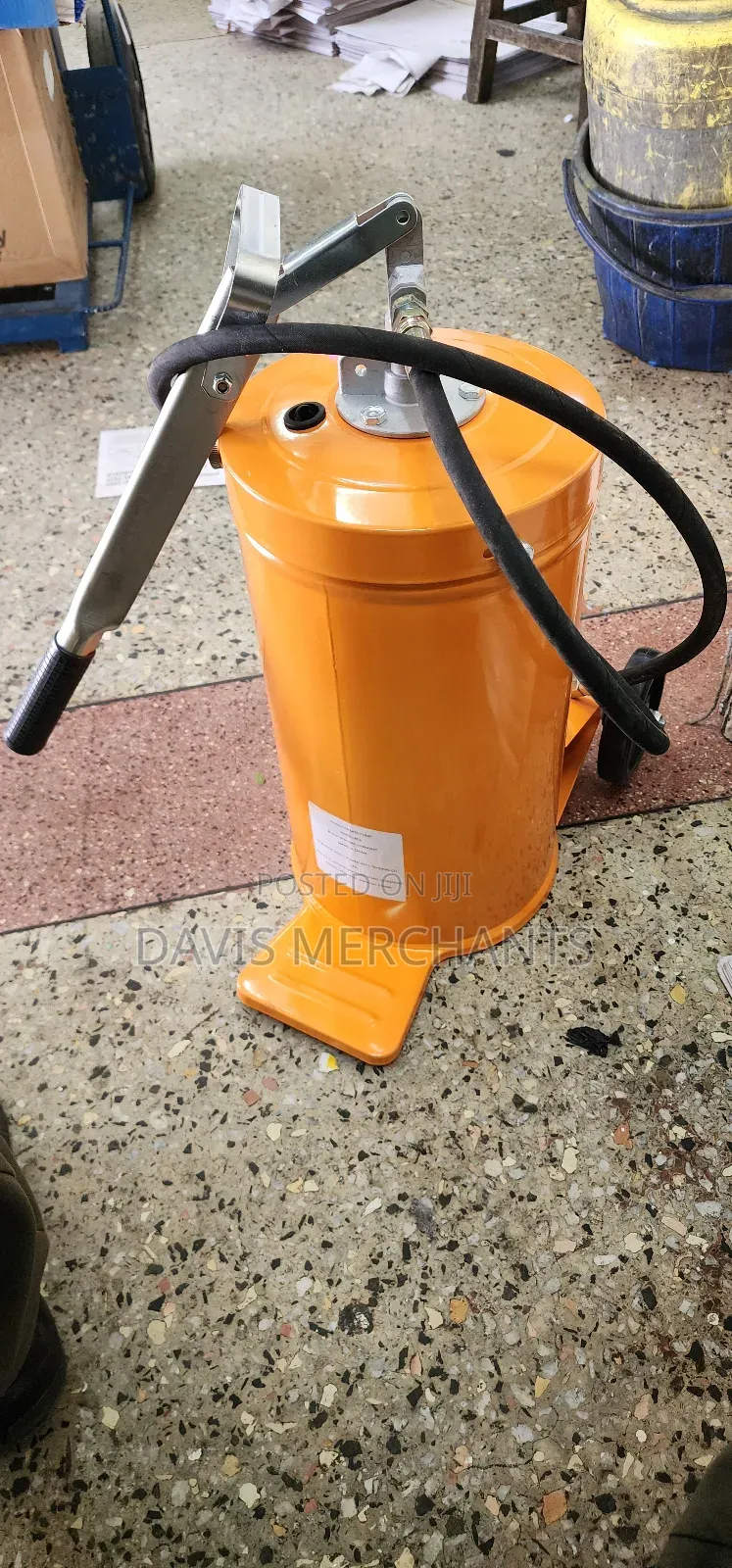 Grease Bucket Machine Manually Operated