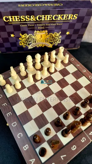 Foldable Wooden Chess