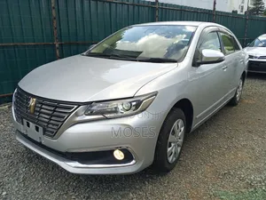 Toyota Premio 2019 Silver