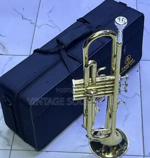 Yamaha Bb Trumpet Brass Instrument ( Gold Finish )