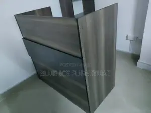 Local Reception Desk