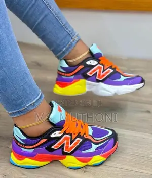 New Balance 9060 Pop of Color Sizes: 36 37 38 39 40
