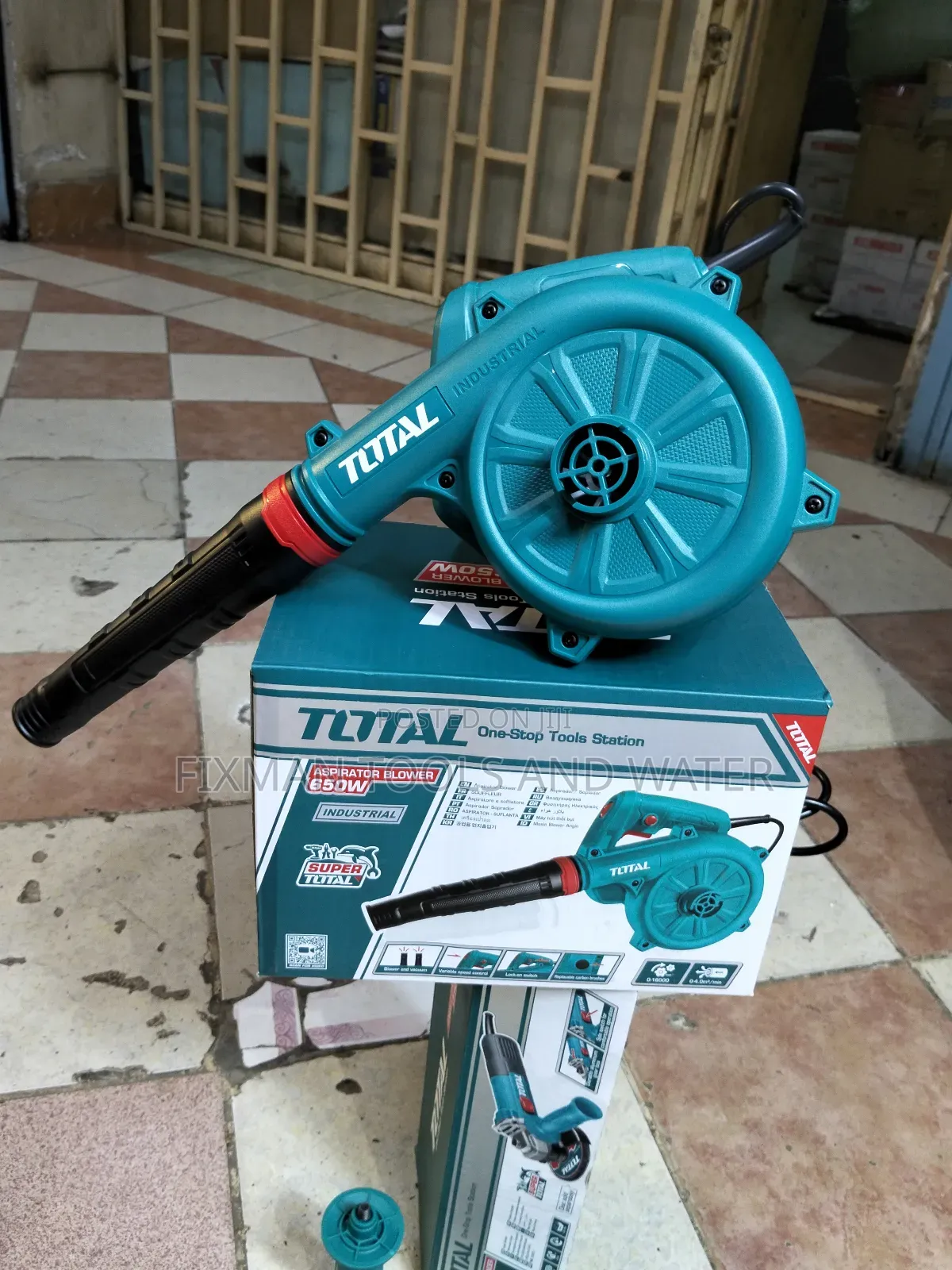 Hand Held Total Air Blower 650 Watts