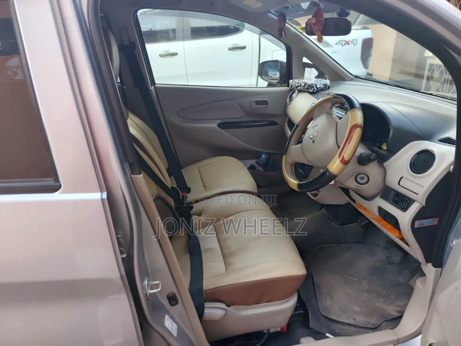 Mitsubishi EK 2016 Silver