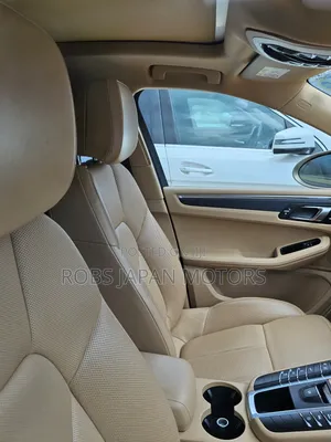 Porsche Macan Base 2017 Gold