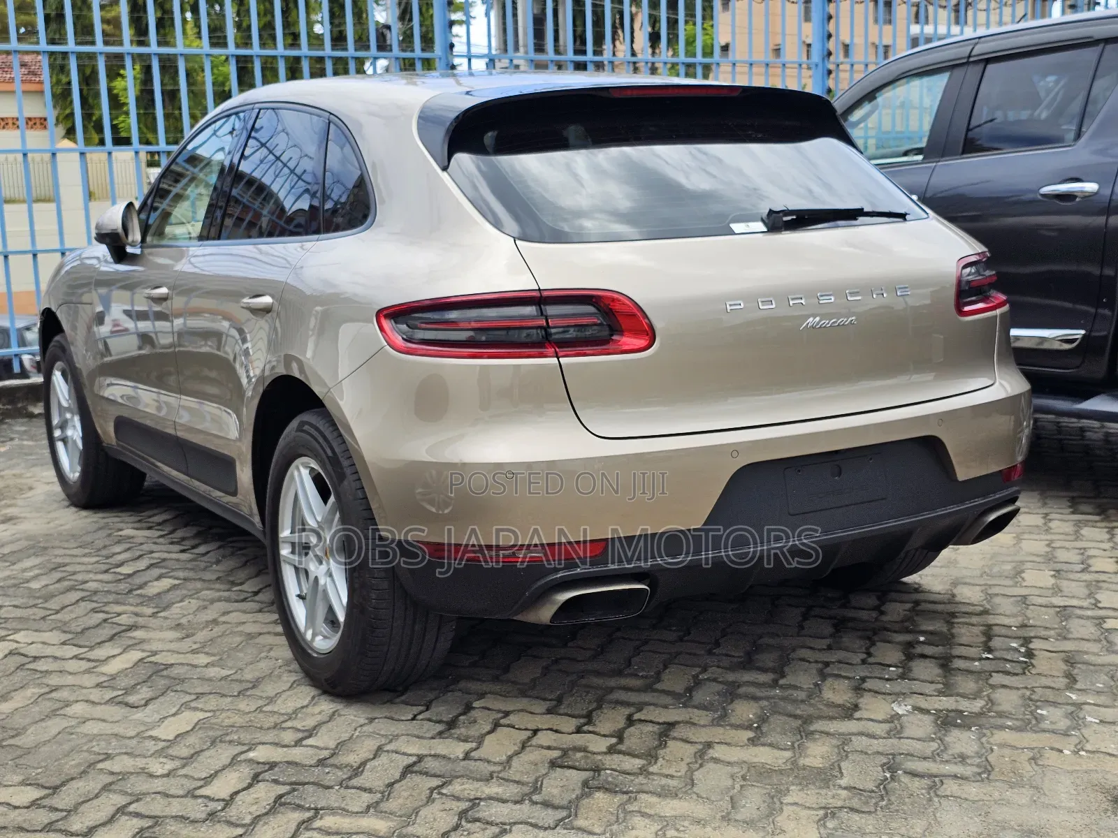 Porsche Macan Base 2017 Gold