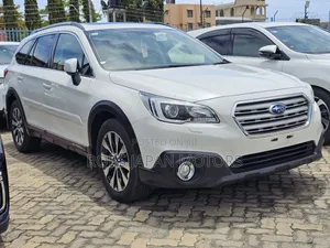 Subaru Outback 2.5i Premium AWD 2017 White