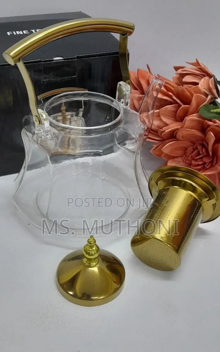 Classy and Unique Infusing Teapot