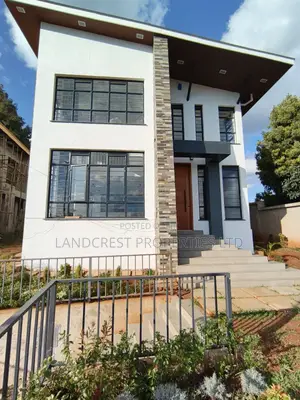 4bdrm Townhouse/Terrace in Uthiru for sale
