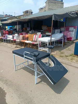 Delivery Bed, Black and White 