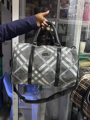 Multi Colored Medium Size Leather Duffle Bags at 1200