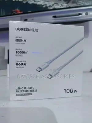 A Ugreen Usb-C to Usb-C Pd Fast Charging Braided Data Cable.