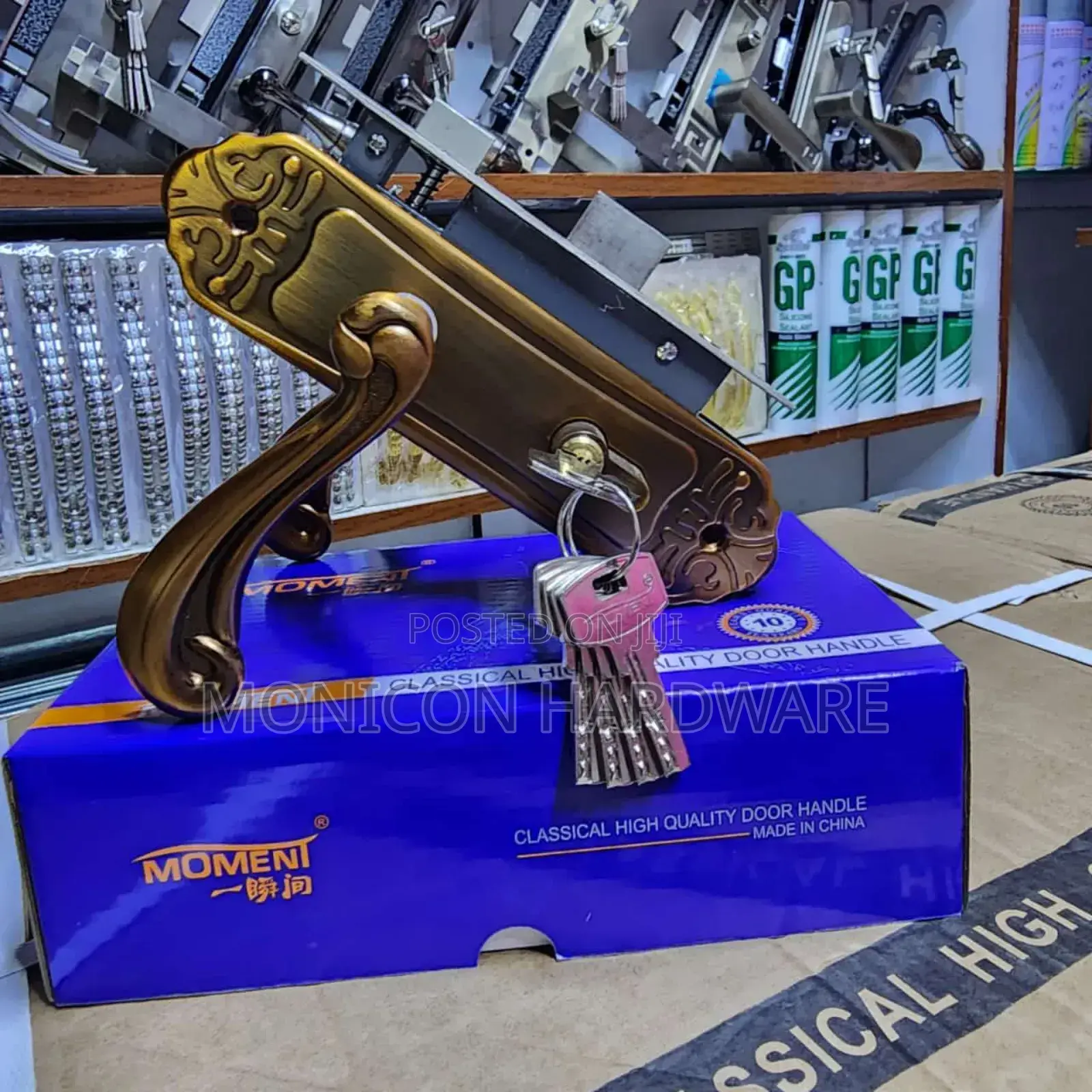 Door Locks (Moment)