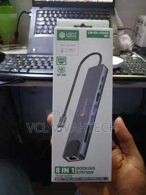 Lightwave 8 in 1 Docking Station