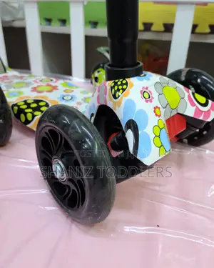 Foldable Kids Scooter Adjustable 3-Wheel Scooter -