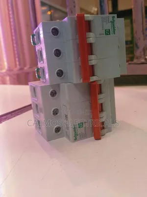Schneider 125a MCB 3pole