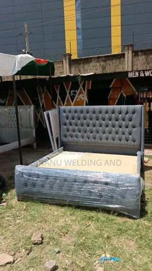 Full Diamond  Chester Bed..Fg