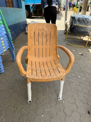 Good Quality Plastic Chair With Metal Legs. Strong and Durable Chair