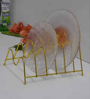 Metallic Golden Plates Stand
